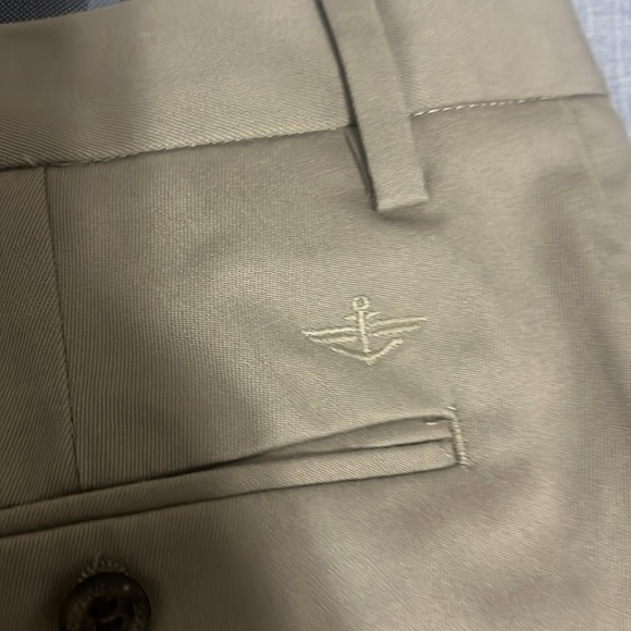 Dockers Men's Khaki Chinos! - Picture 5 of 5